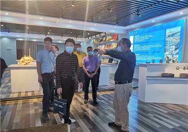 腳踏實(shí)地，行穩(wěn)致遠(yuǎn)——泉州市應(yīng)急管理局副局長張樹武一行蒞臨閩旋科技考察安全生產(chǎn)標(biāo)準(zhǔn)化工作